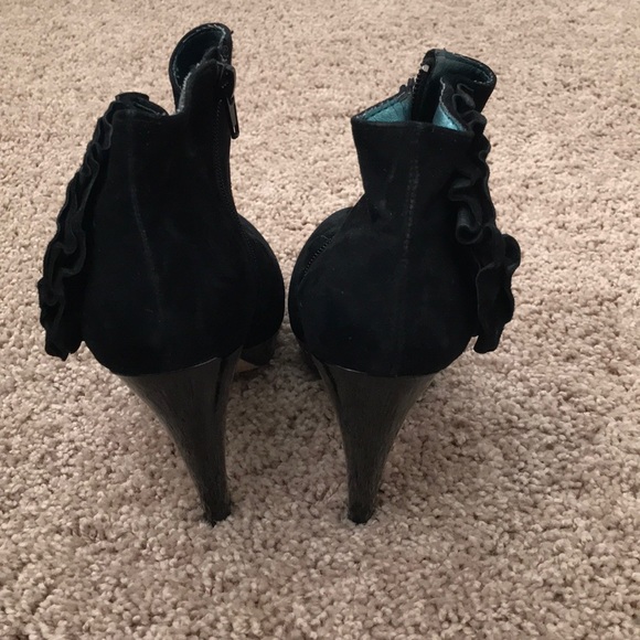 Booties - Picture 3 of 5